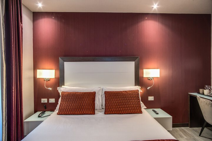 Room 5 of 29