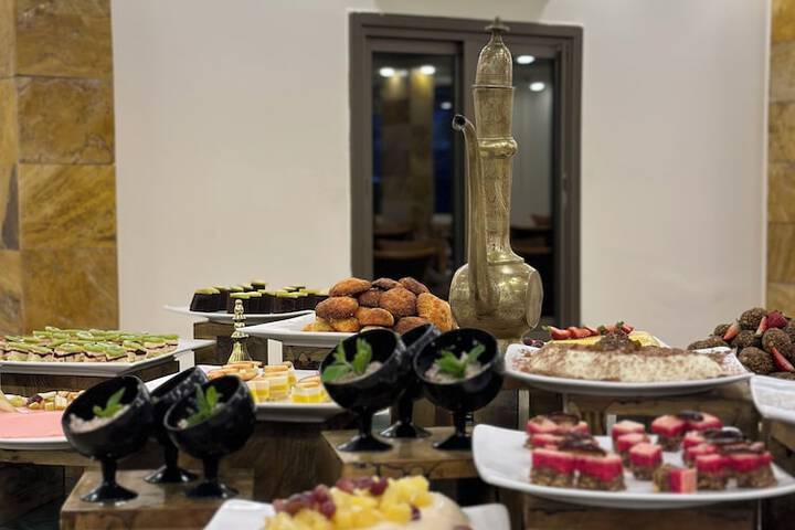 Dining 67 of 78