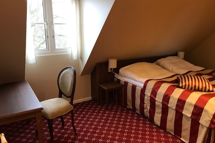 Room 19 of 88