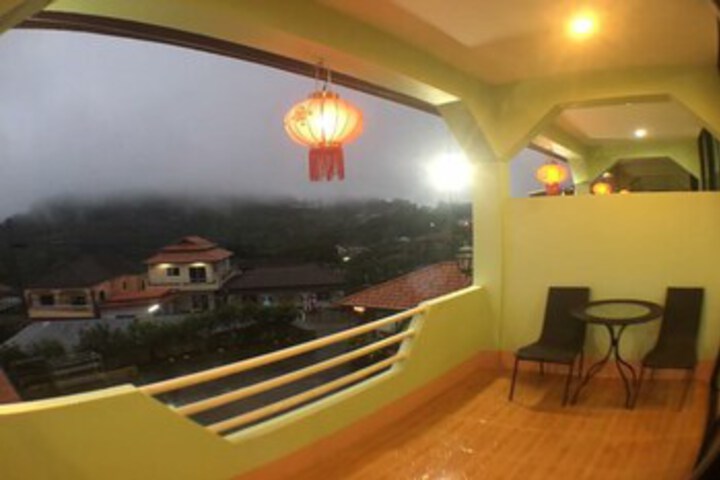 Terrace/Patio 2 of 18