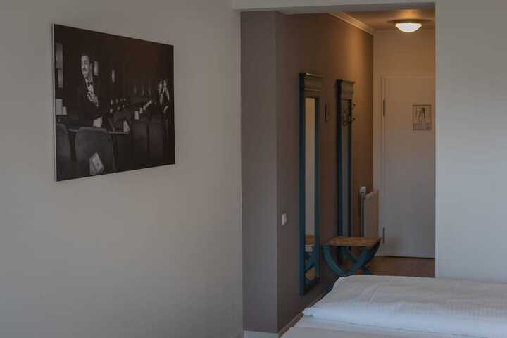 Room 5 of 49
