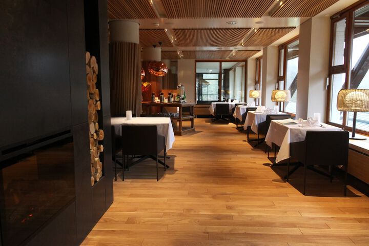 Dining 62 of 81
