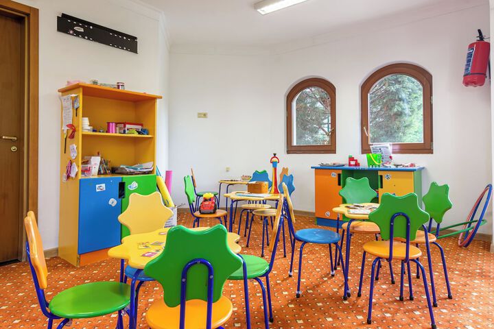 Childrens Activities 75 of 173