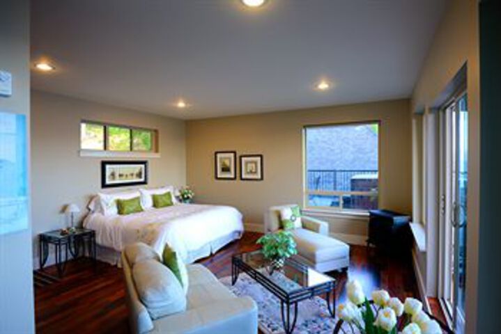 Room 10 of 39