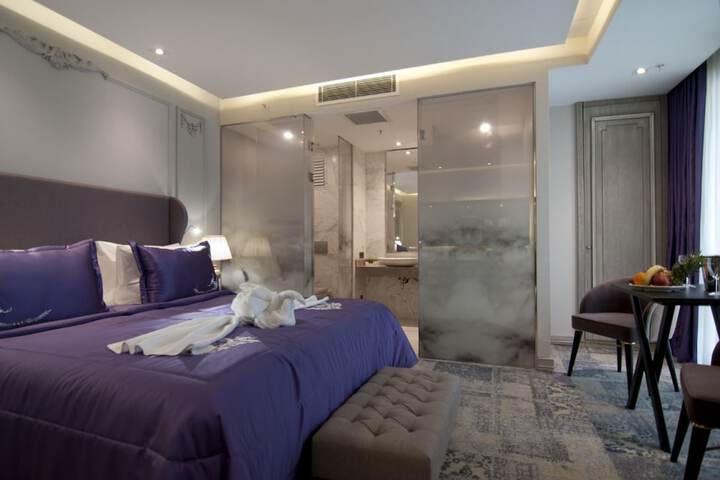 Room 9 of 54