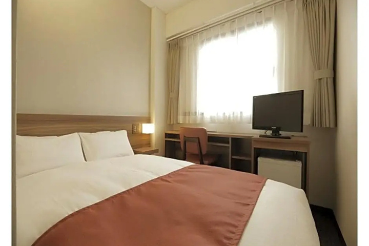 Room 4 of 19