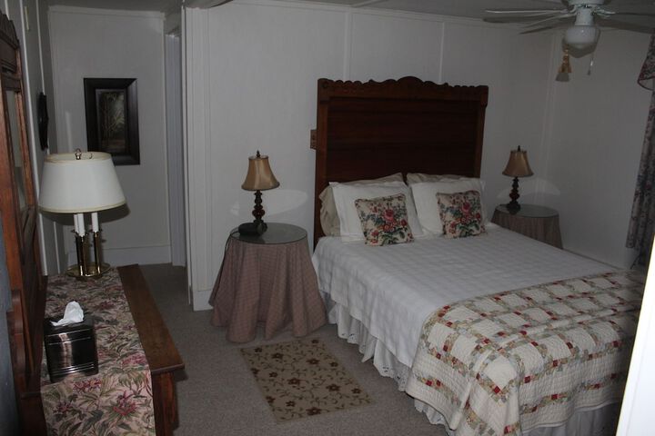 Room 8 of 14
