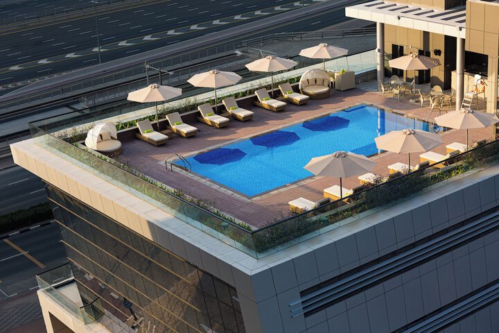 Pool 38 of 77