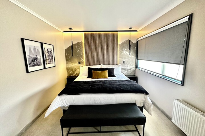 Room 8 of 39
