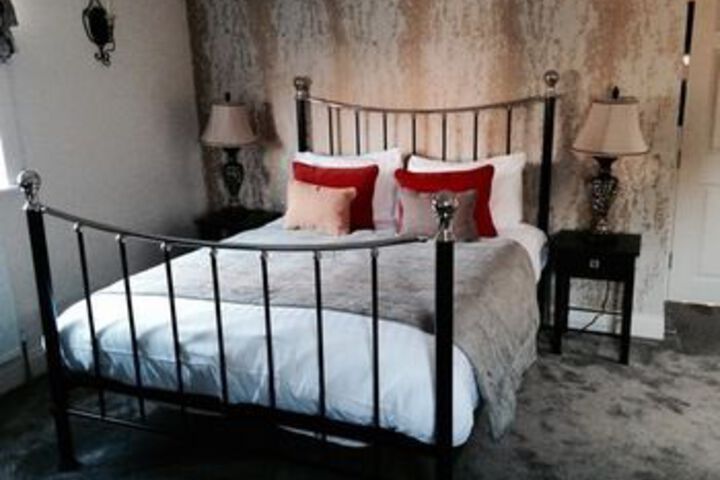 Room 21 of 31