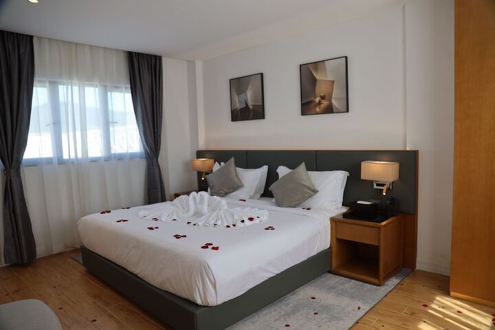 Room 14 of 56