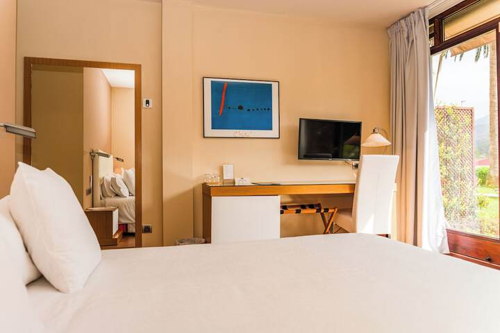 Room 55 of 122