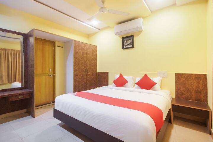Room 14 of 21