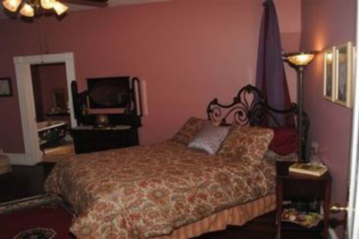 Room 7 of 25