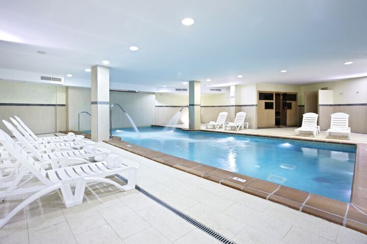 Pools & Facilities