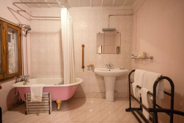 Room 44 of 52