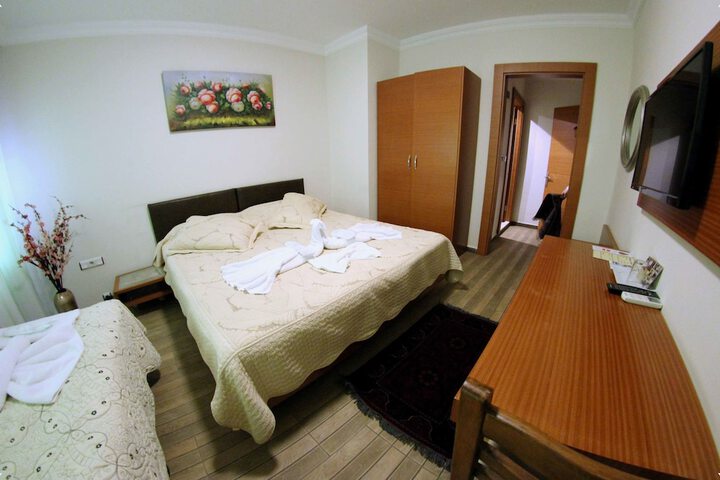 Room 7 of 41