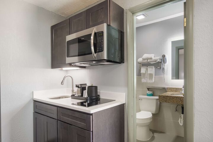Private kitchenette