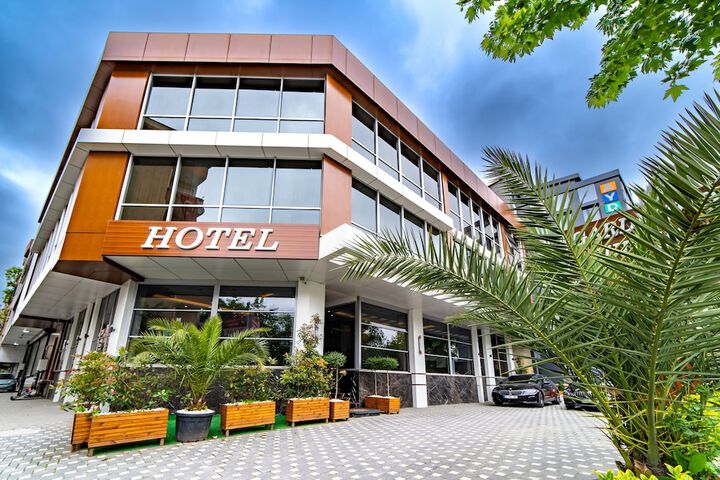 Hotel 99 of 100