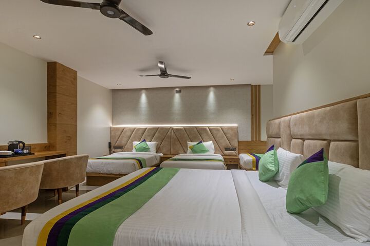 Room 14 of 35