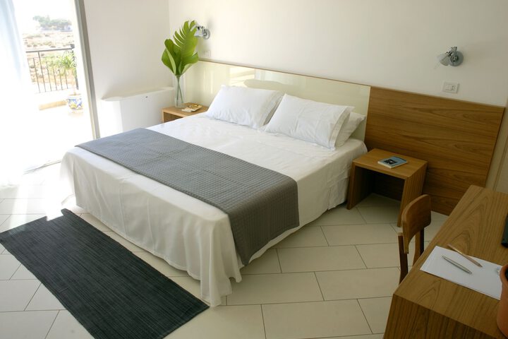Room 9 of 49