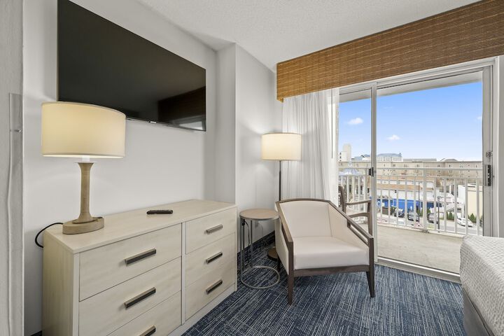 Room 11 of 67