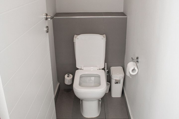 Room 35 of 148