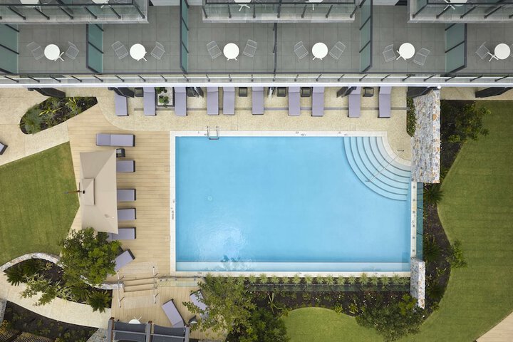 Pool 33 of 58