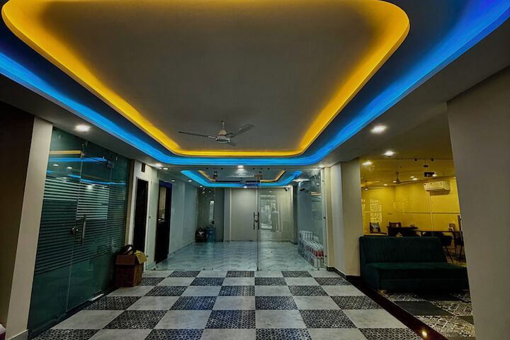 Hotel Interior 4 of 18