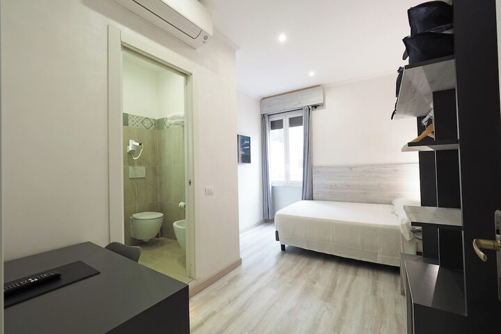 Room 50 of 114