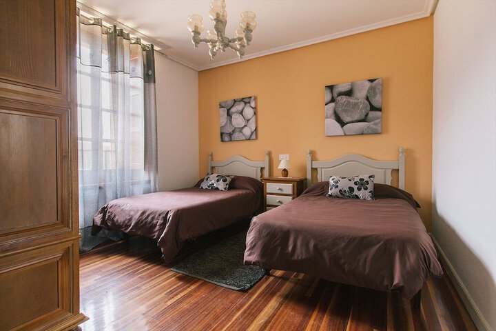 Room 3 of 51