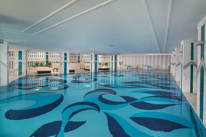 Pool 33 of 79