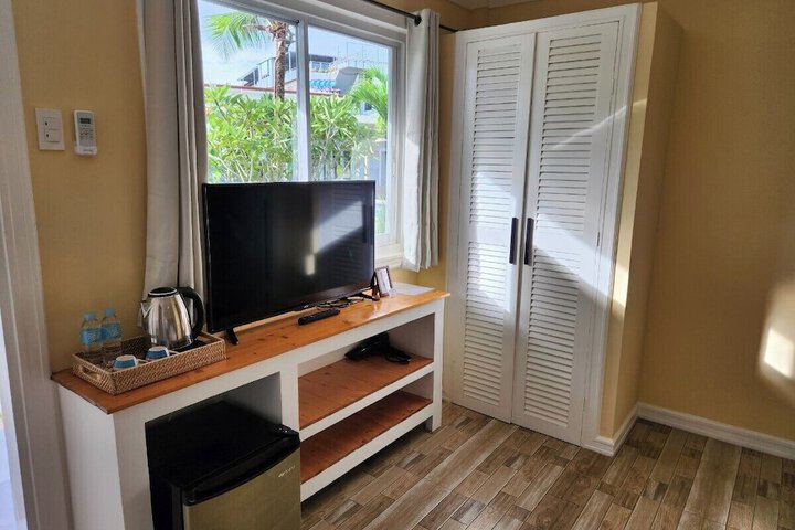 Room 13 of 60