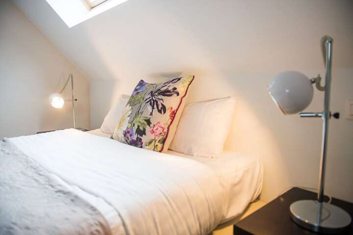 Room 3 of 44
