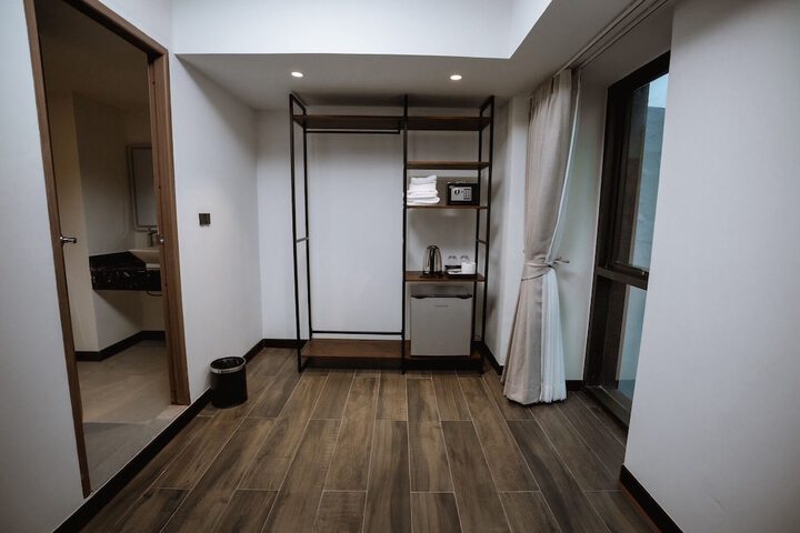 Room 31 of 52