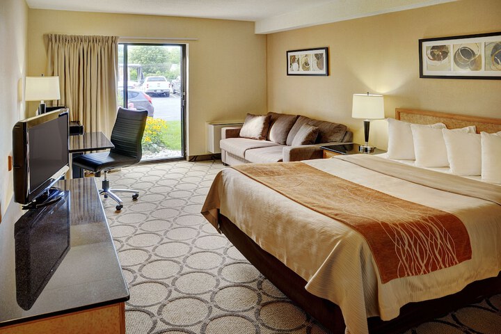 Room 2 of 41