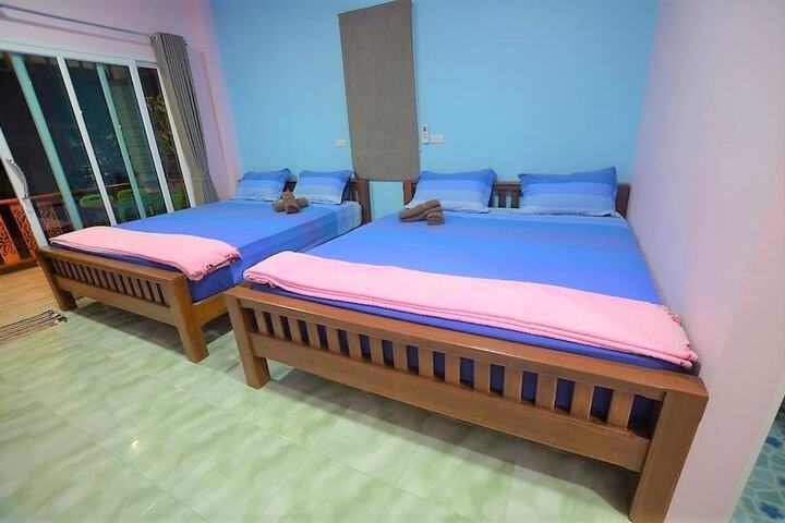 Room 7 of 52