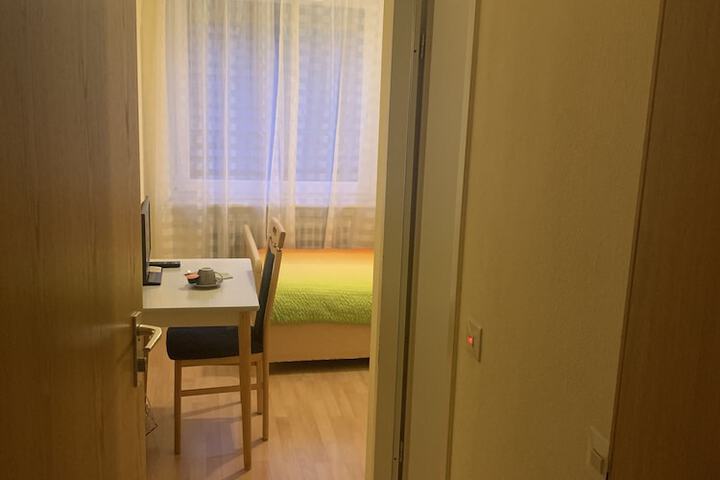 Room 12 of 21