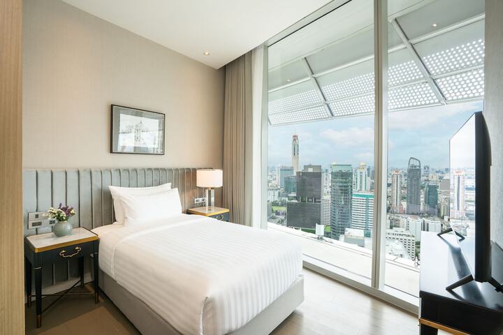 Room 21 of 54