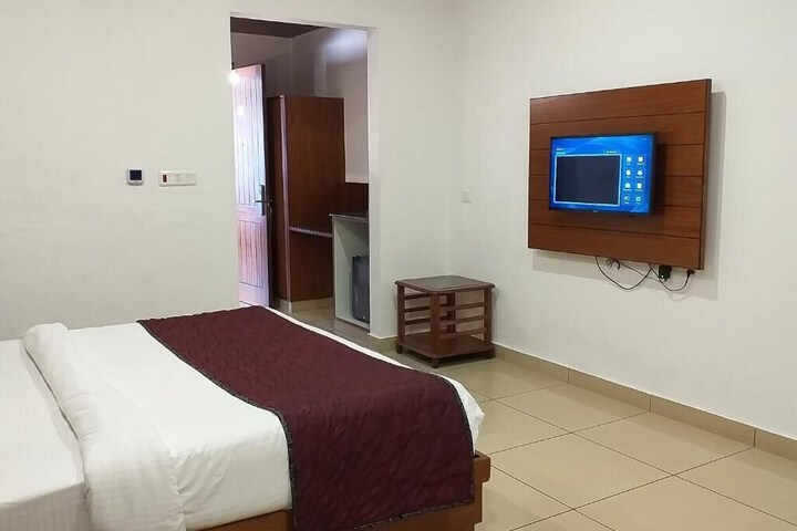 Room 12 of 49