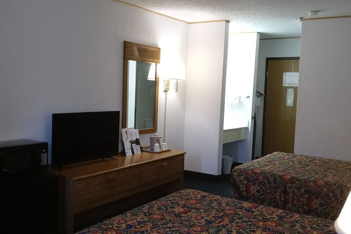 Room 5 of 30