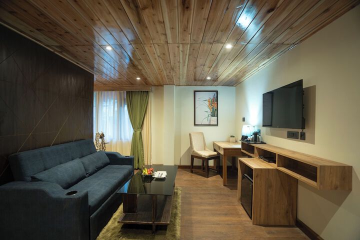Room 18 of 40