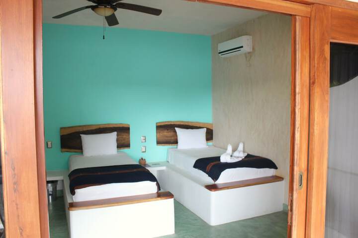 Room 20 of 147