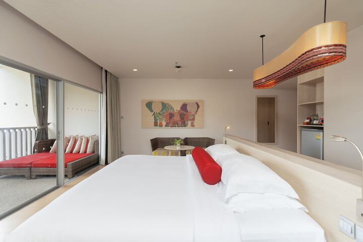 Room 43 of 220
