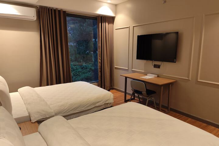 Room 18 of 54