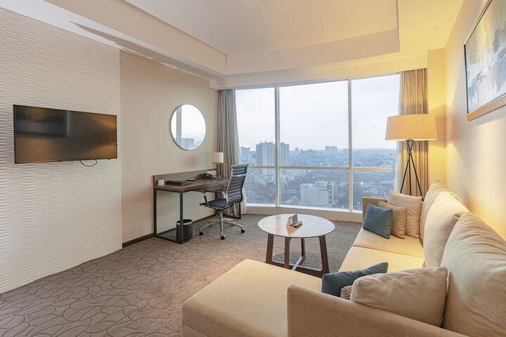Room 25 of 181