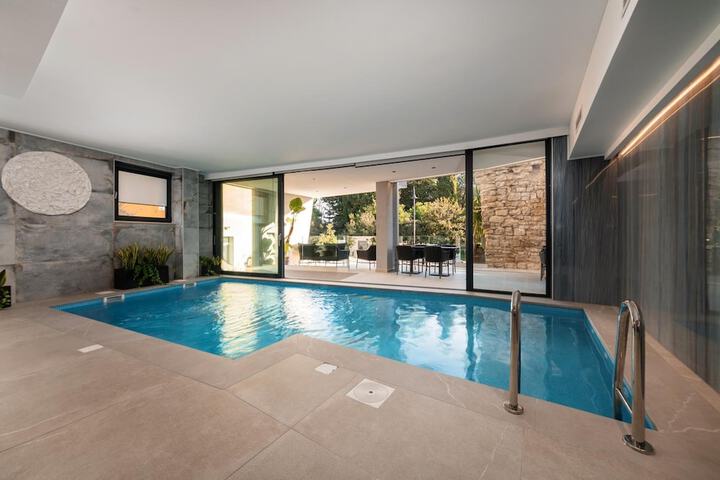 Pool 34 of 56