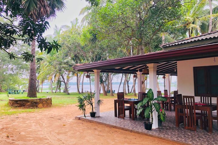 Hotel 16 of 25