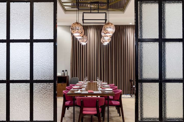 Dining 128 of 193