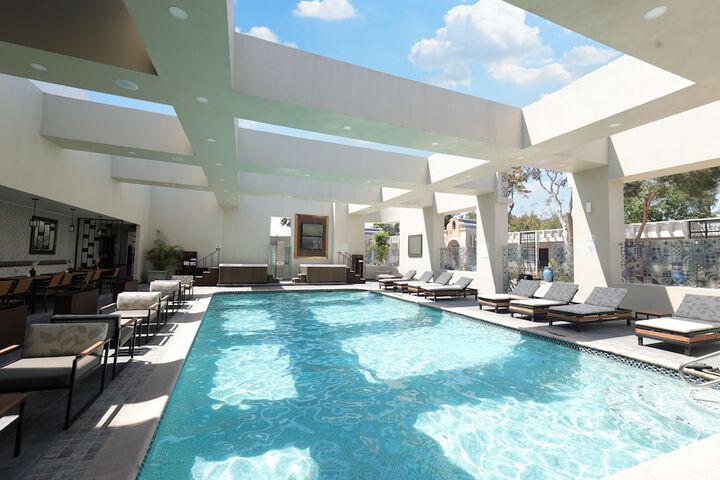 Pool 22 of 26